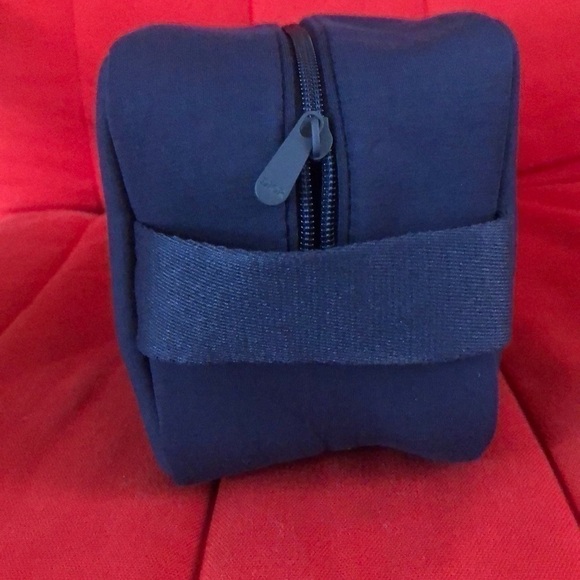 DIOR Men's Toiletry Pouch Navy Blue Authentic Savage - Picture 8 of 15